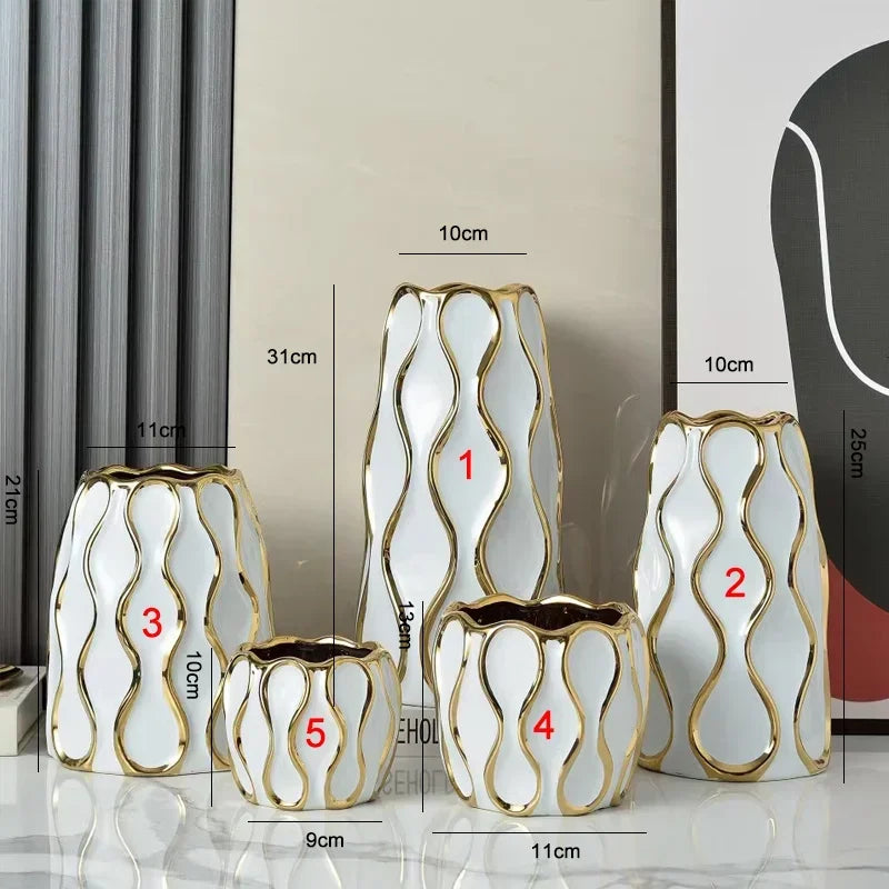 vaso de cerâmica com ornamentos dourados - foto 4