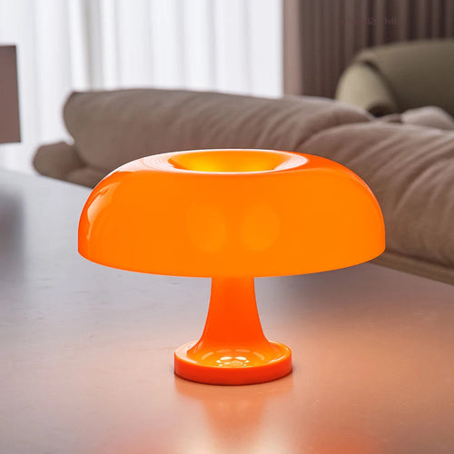 abajur cogumelo bauhaus laranja aceso sobre a mesa - foto 2