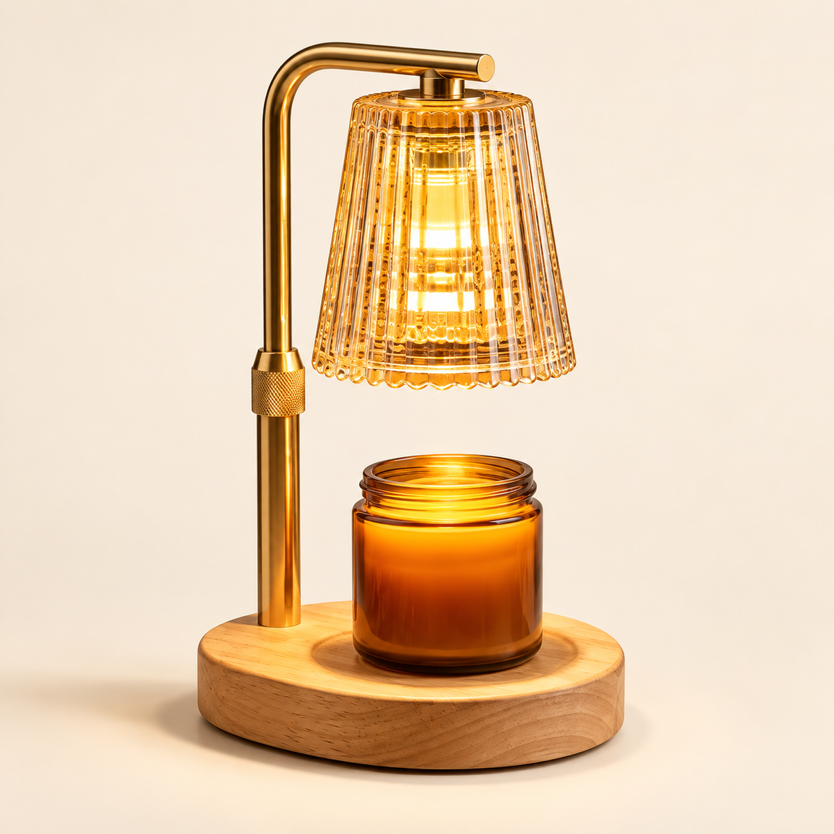 aquecedor de velas com cúpula de vidro âmbar e base de madeira