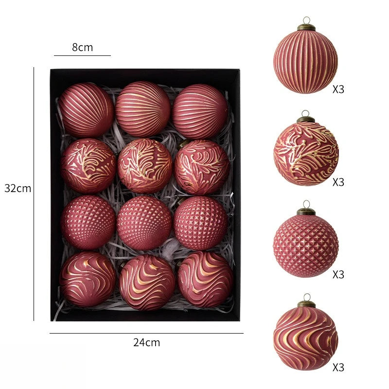 conjunto de bolas de natal decorativas na árvore - foto 7